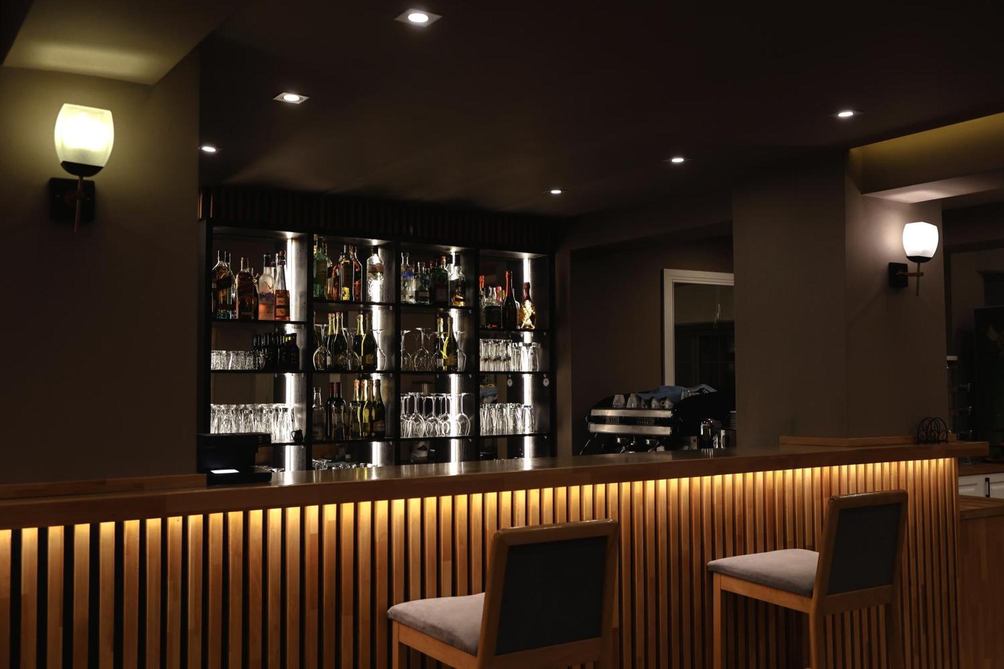 Hotel Romeo Korce Exterior foto